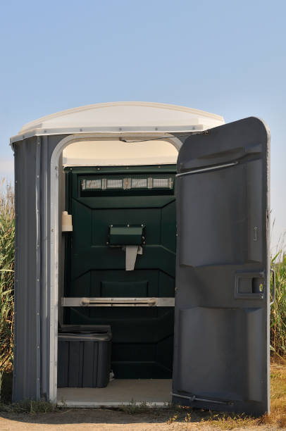 Best Portable restroom trailer rental  in Taylor, AZ